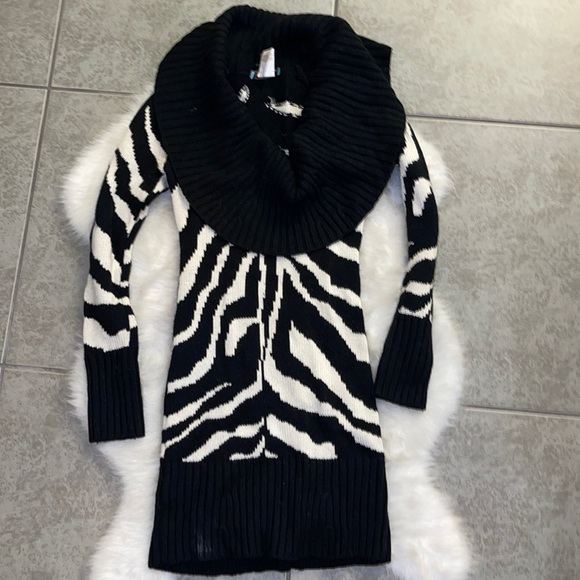 Marciano Zebra Sweater Long - Picture 1 of 3